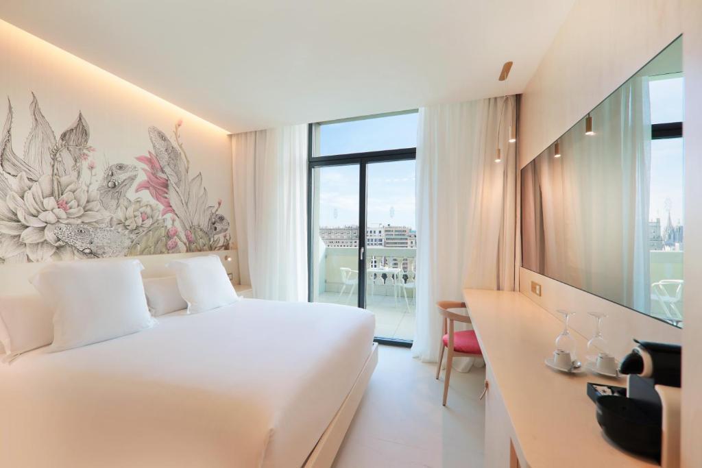 45 Times 4* Barcelona